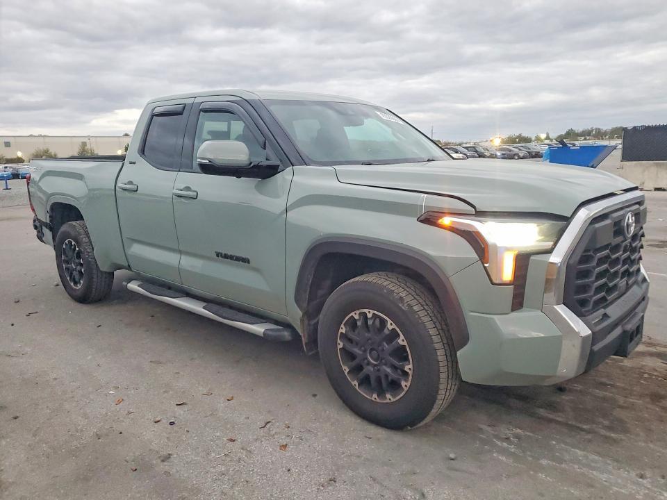 2022 Toyota Tundra SR5