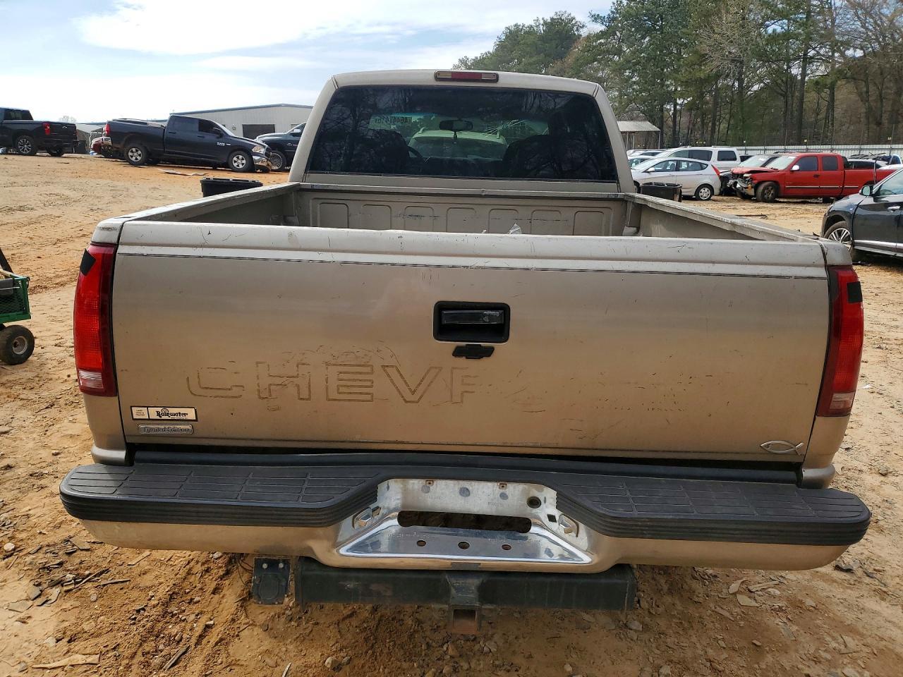 2000 Chevrolet GMT-400 C2500