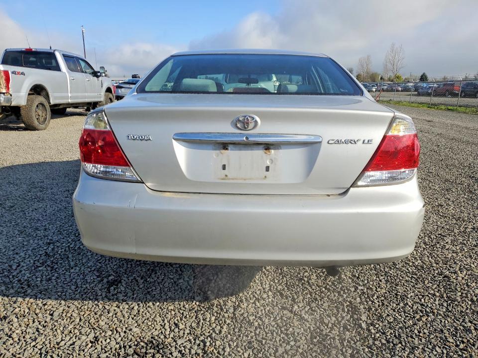 2006 Toyota Camry le