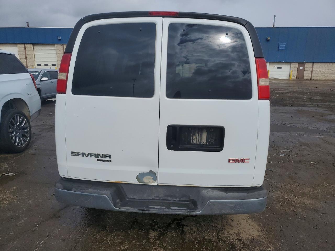 2005 GMC Savana G3500