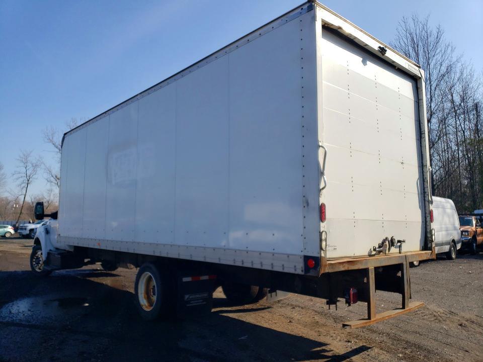 2016 Ford F650 Super Duty BOX Truck
