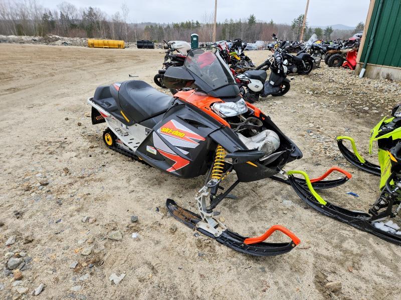 2004 Skidoo MX Z FAN 380