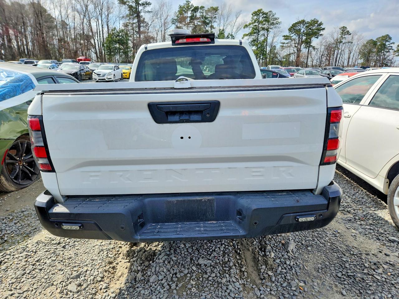 2024 Nissan Frontier S