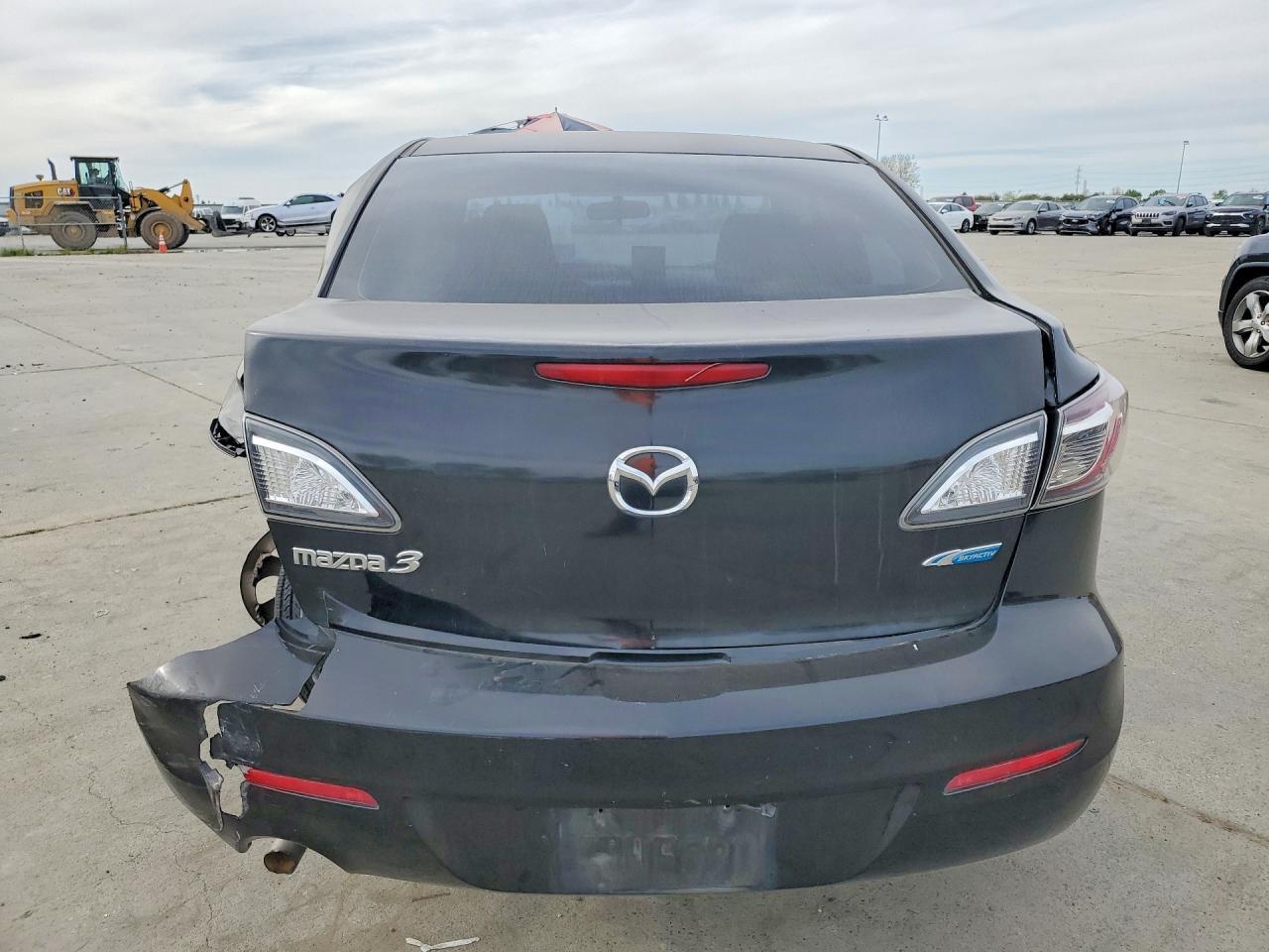 2013 Mazda 3 I