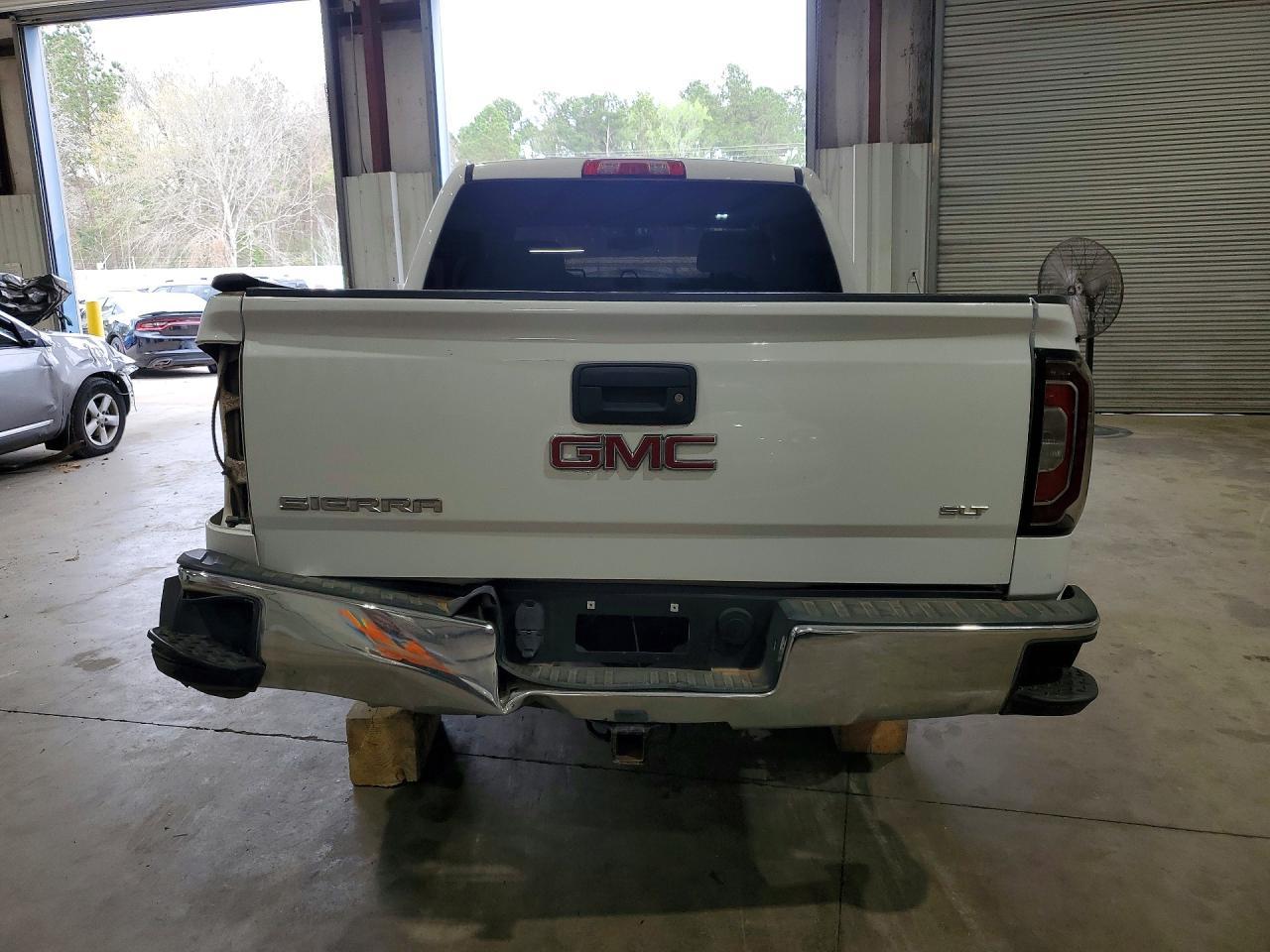 2018 GMC Sierra K1500 SLT