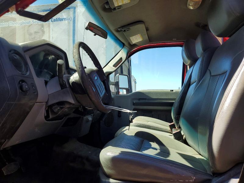 2014 Ford F550 Super Duty Flatbed Truck
