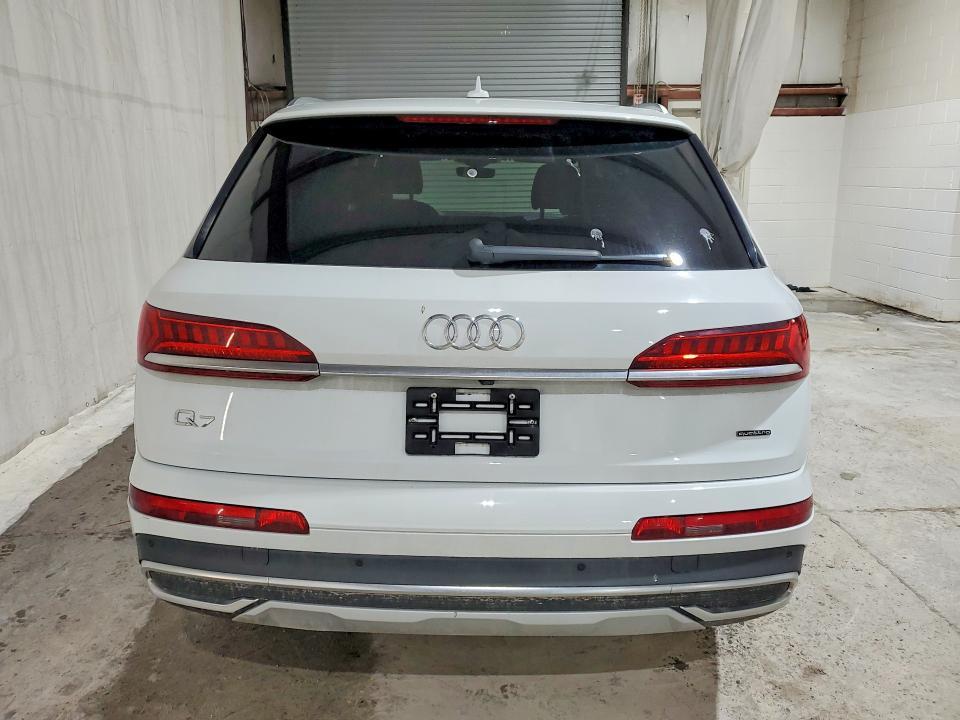 2021 Audi Q7 Premium Plus