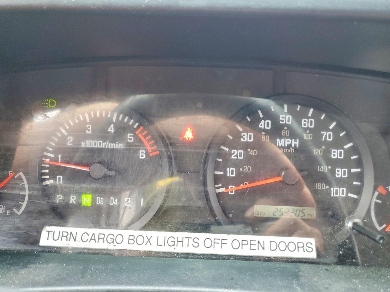2023 Isuzu NPR HD BOX Truck