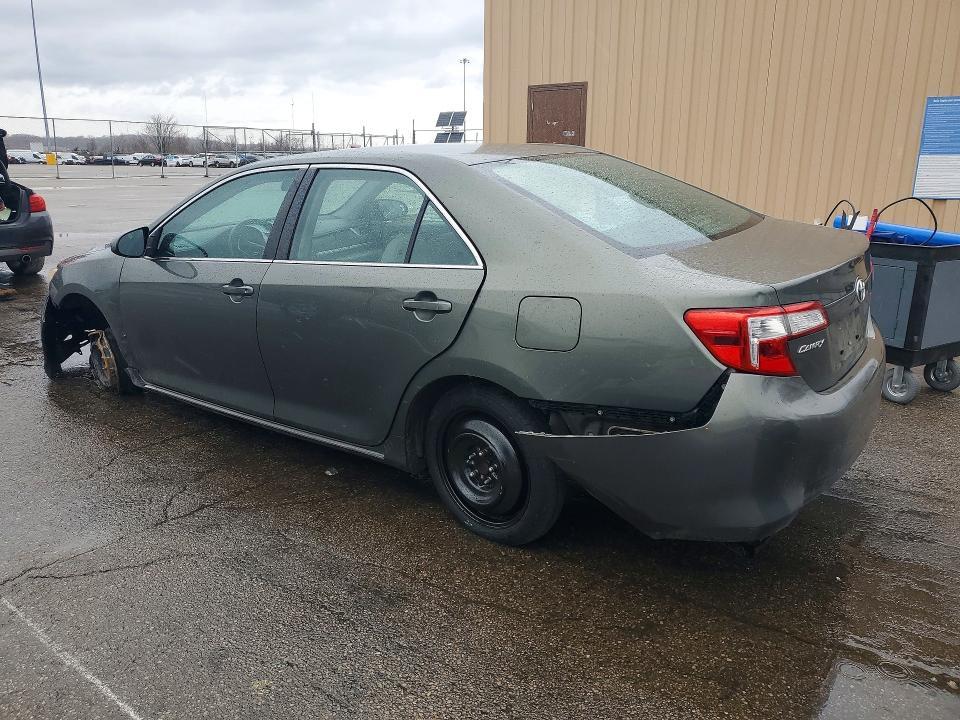 2013 Toyota Camry le