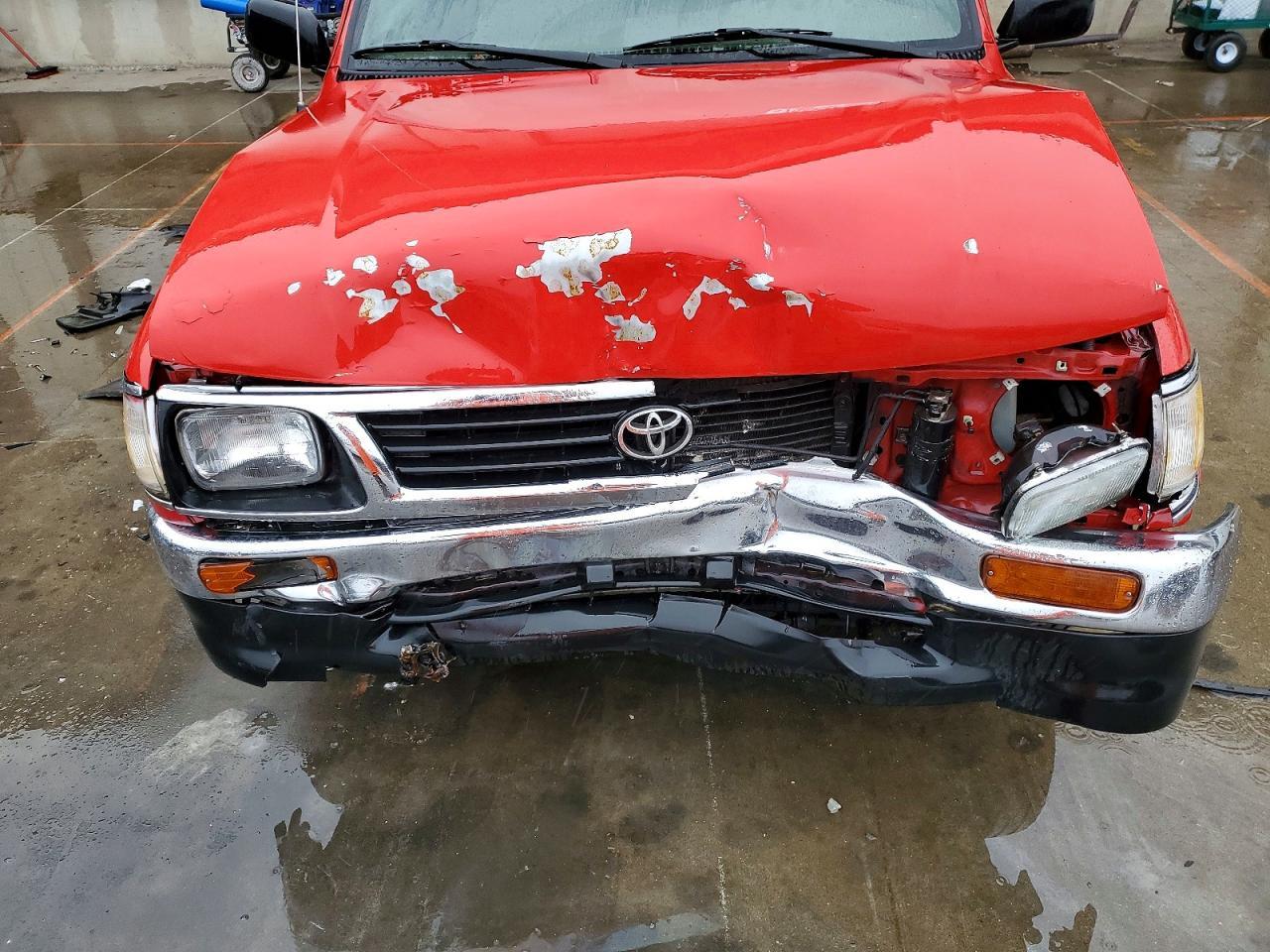 1996 Toyota Tacoma Base