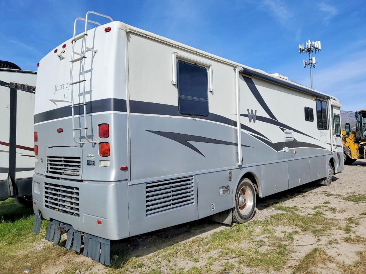 2001 Freigliner 2001 Freightliner Journey RV