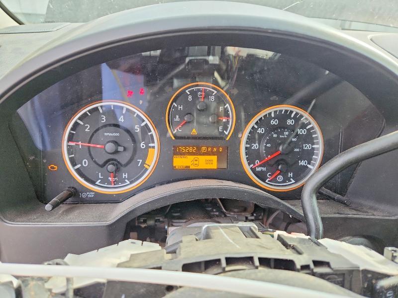 2012 Nissan Titan s