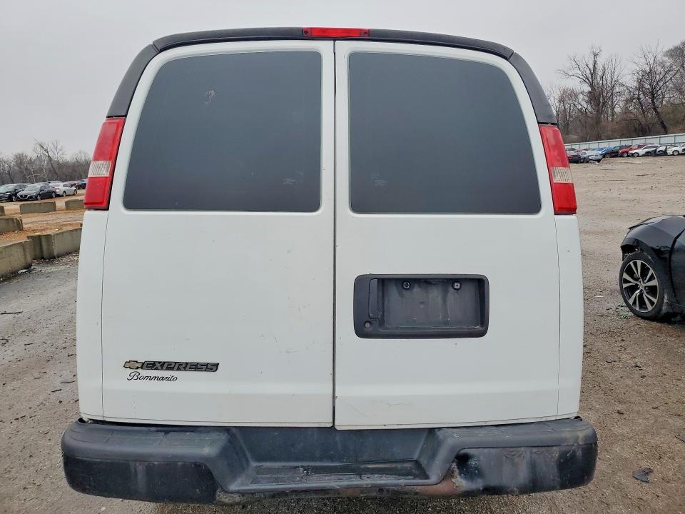 2017 Chev Express G2500