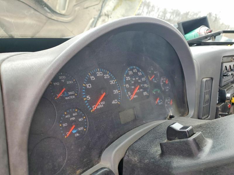 2005 International 4400 Refuse Truck