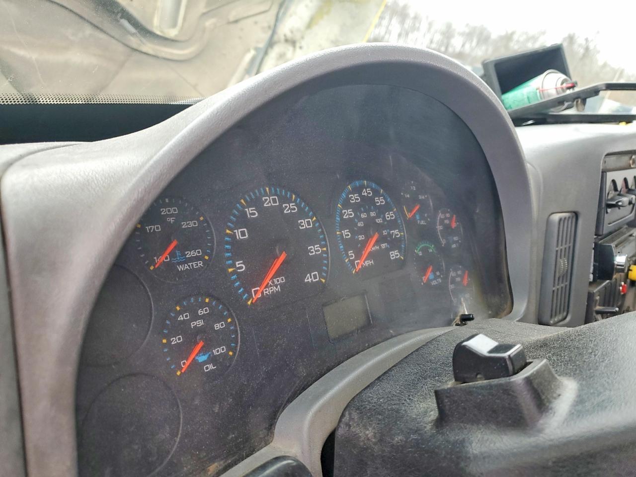 2005 International 4400 Refuse Truck