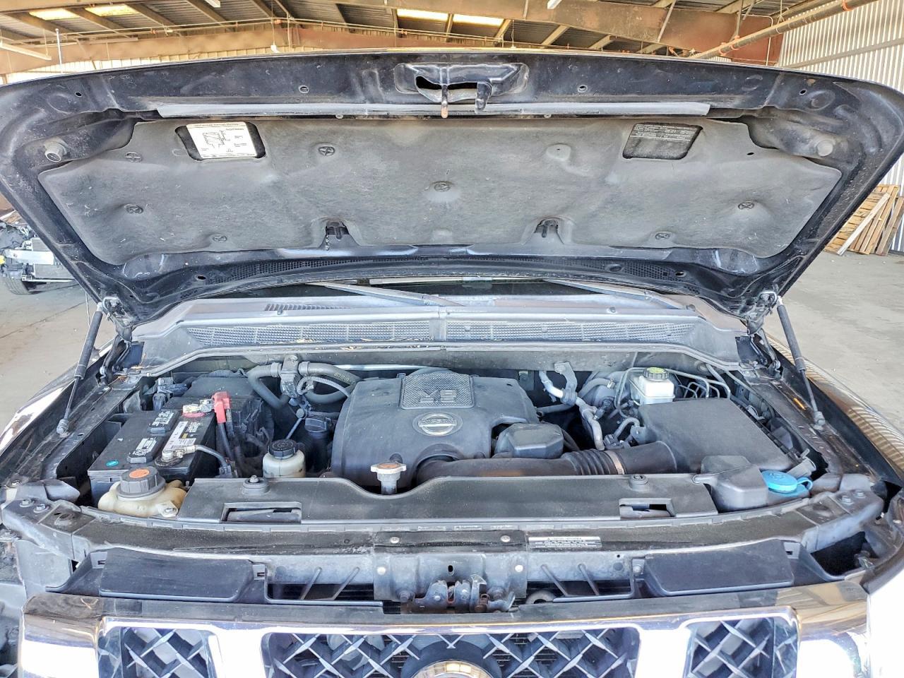 2011 Nissan Titan SV