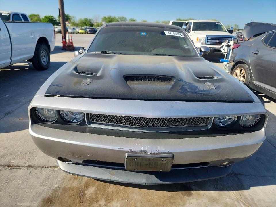 2013 Dodge Challenger sxt