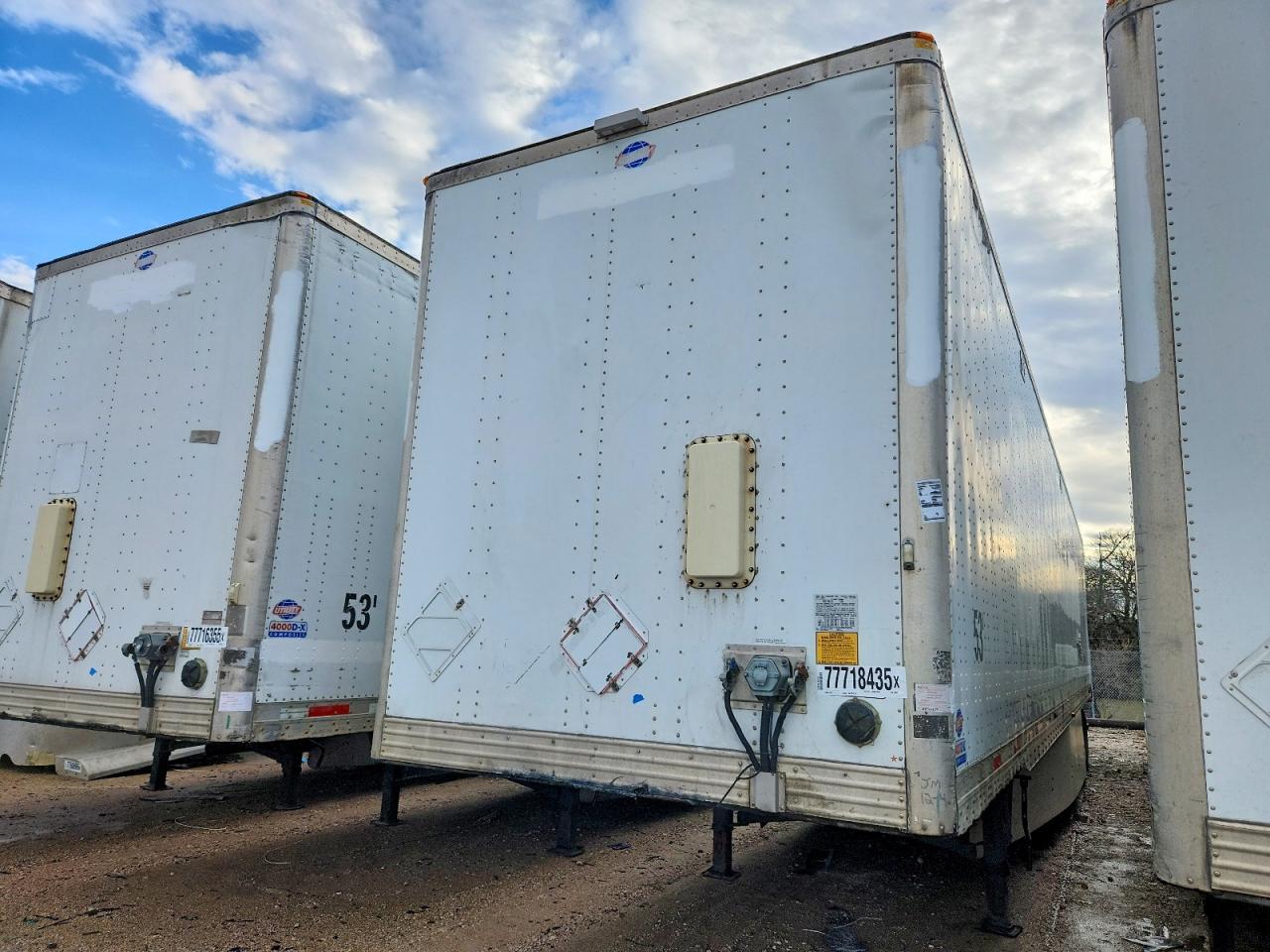 2014 Utility VS2DX DRY Van Trailer