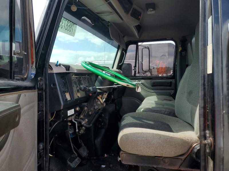 1999 International 4900 TOW Truck