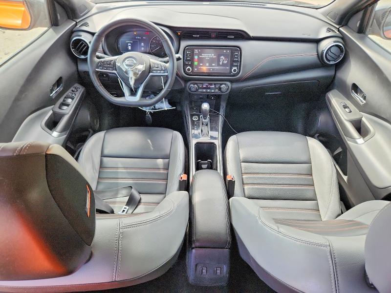 2021 Nissan Kicks sr
