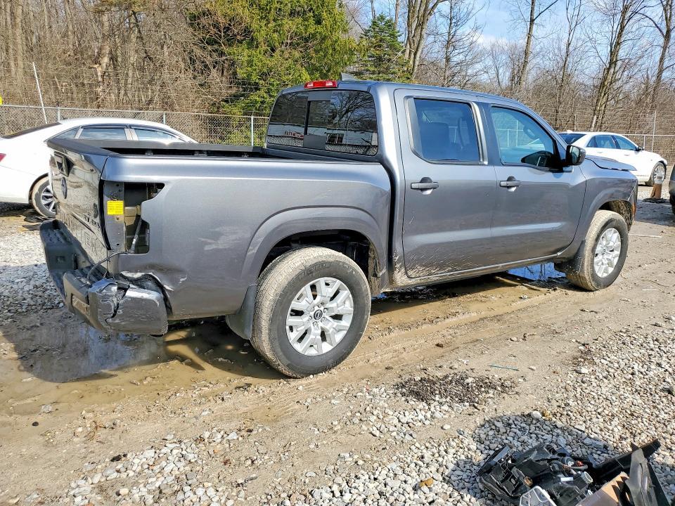 2023 Nissan Frontier SV