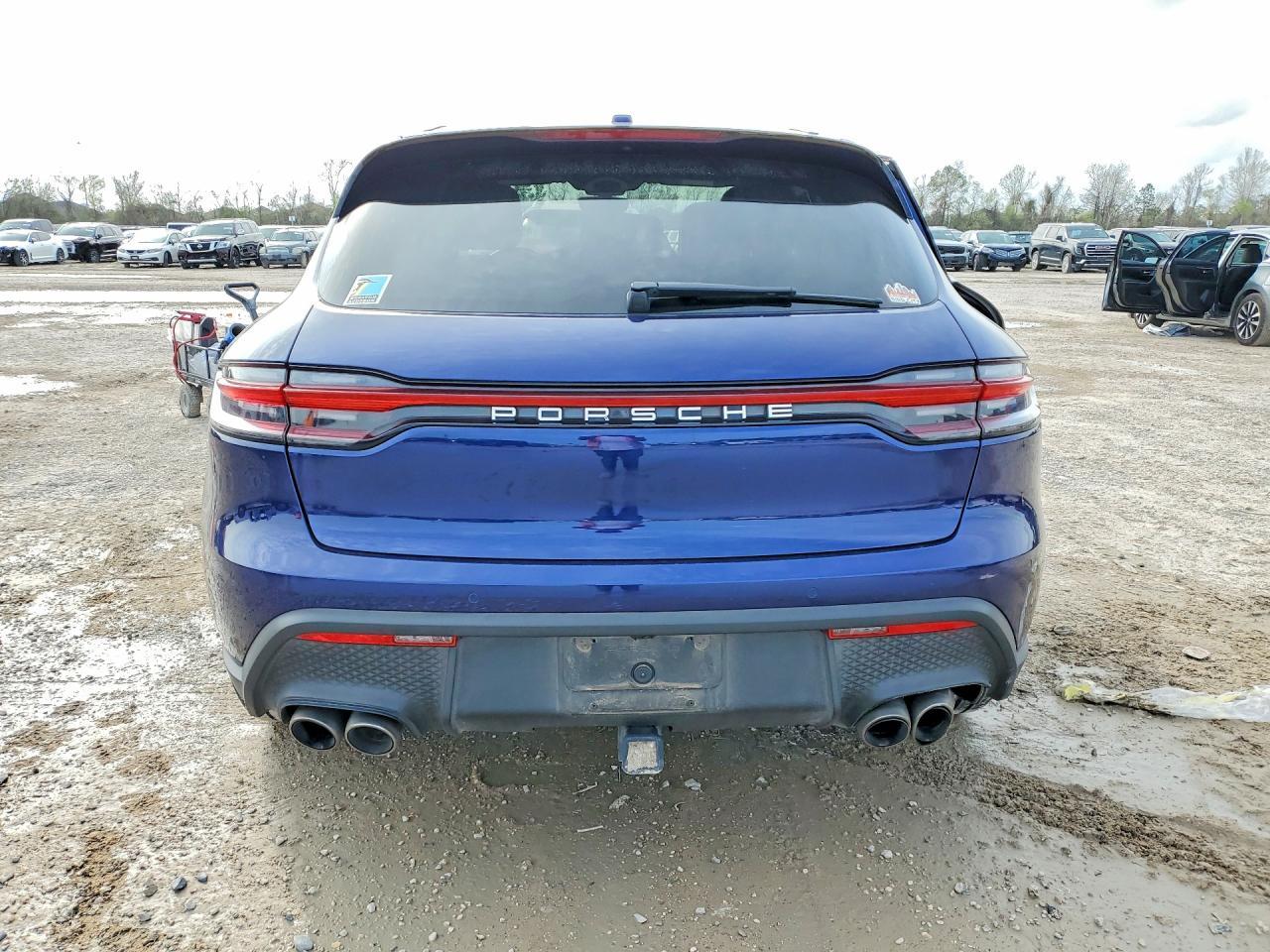2022 Porsche Macan s
