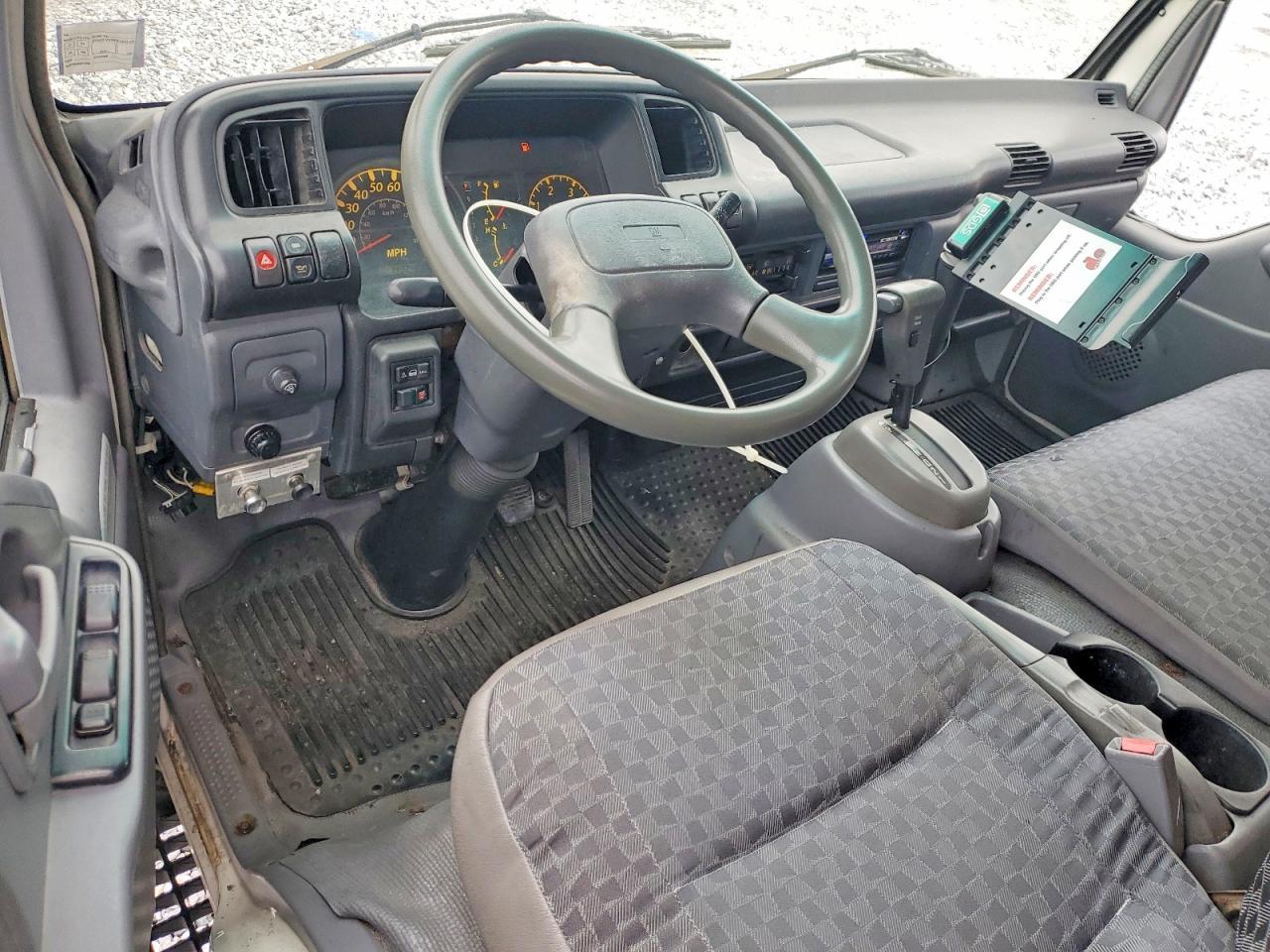 2006 Chev Tilt Master W5S042