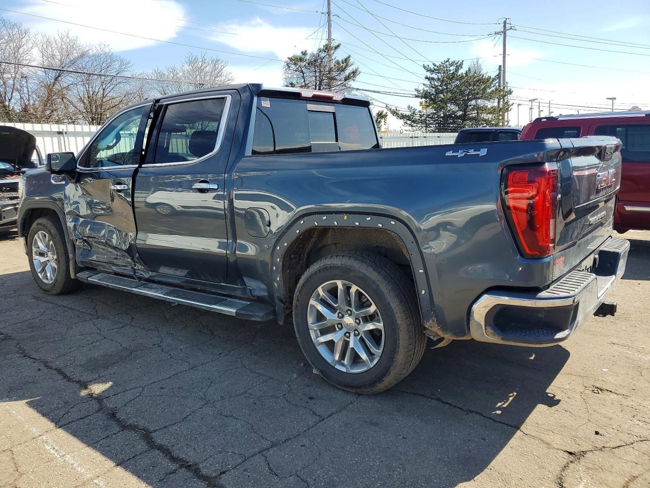 2020 GMC Sierra K1500 SLT
