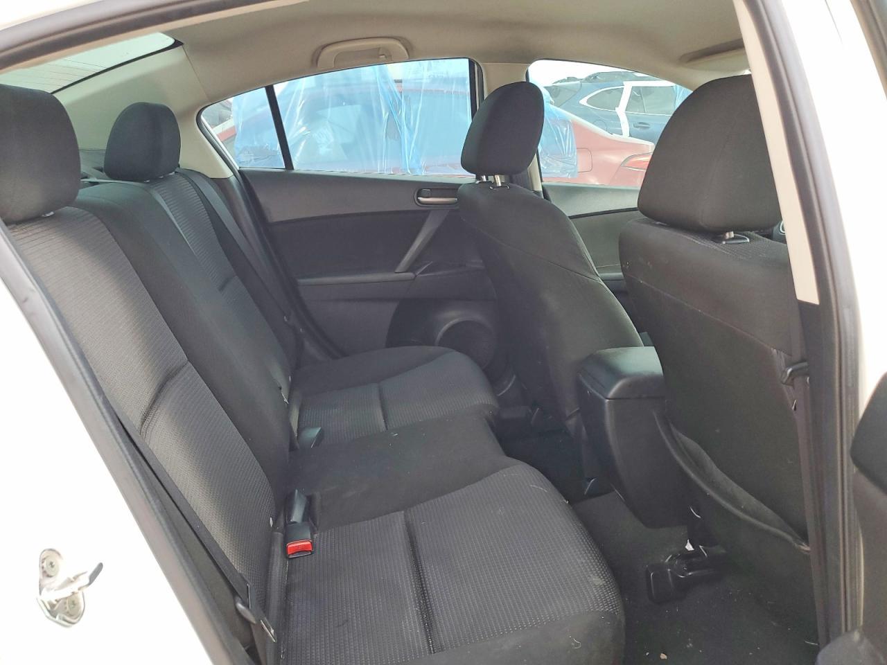 2013 Mazda 3 I
