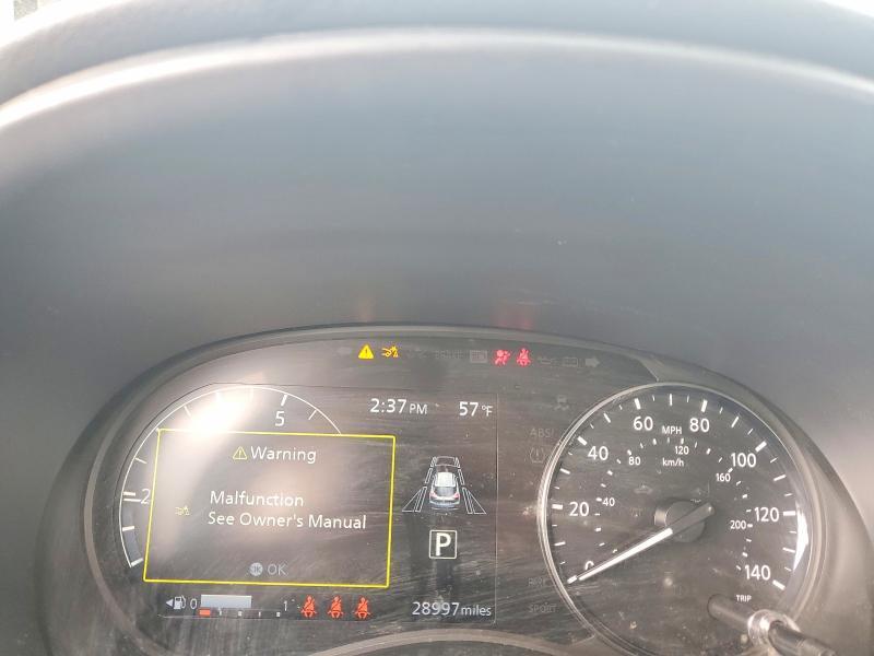 2023 Nissan Kicks sv