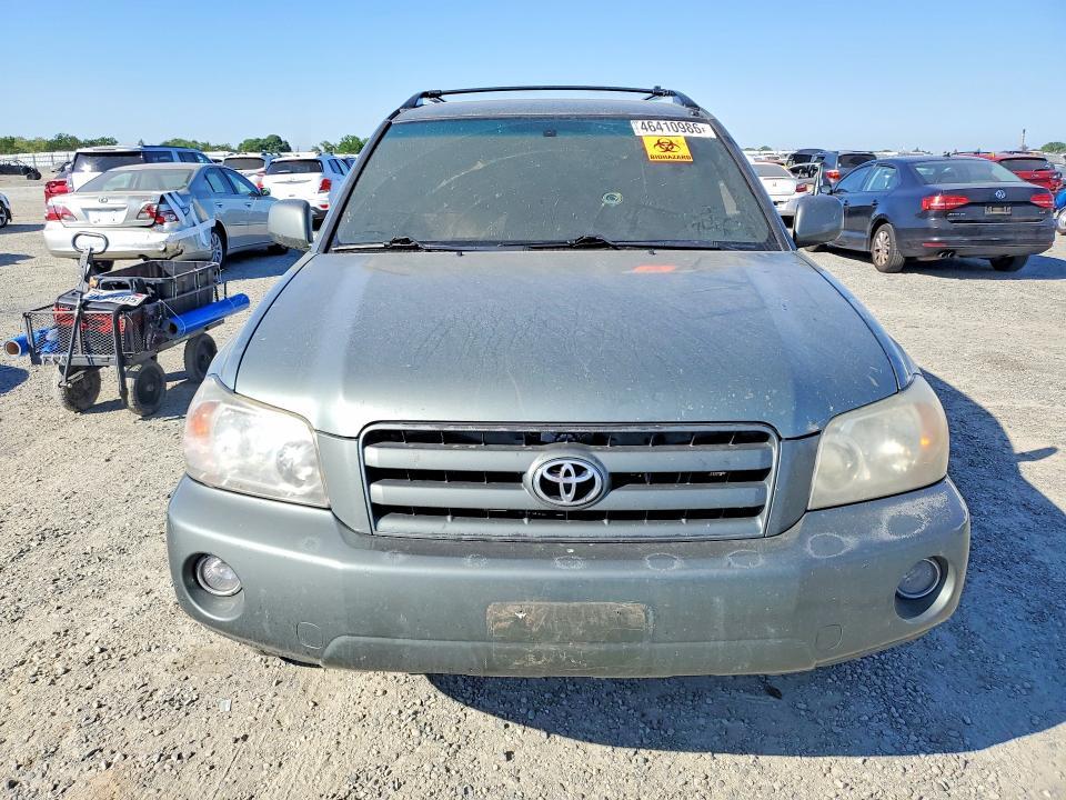 2005 Toyota Highlander Base