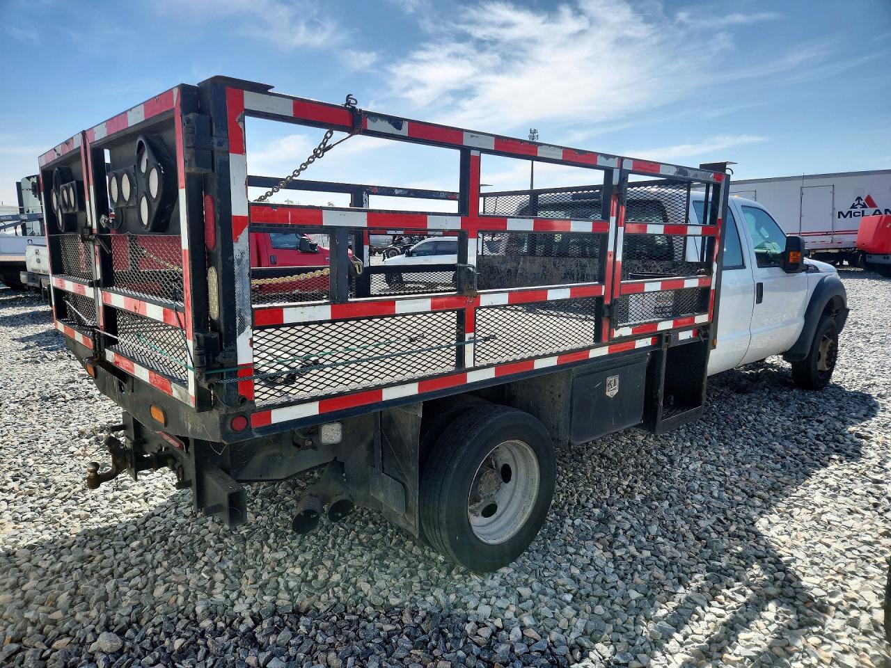 2016 Ford F450 Super Duty Flatbed Truck