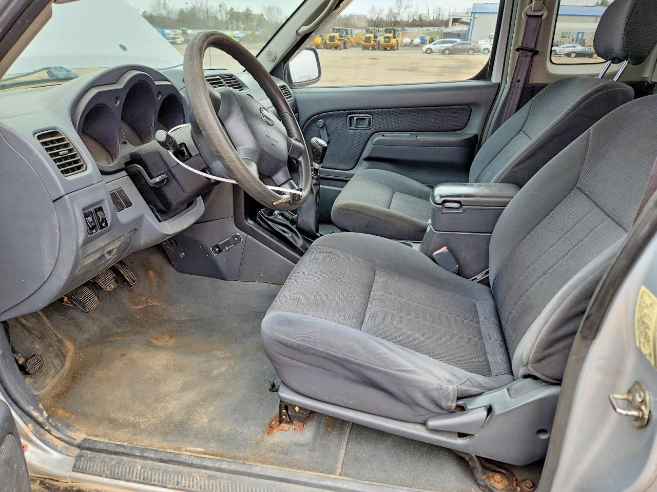 2003 Nissan Frontier XE-V6