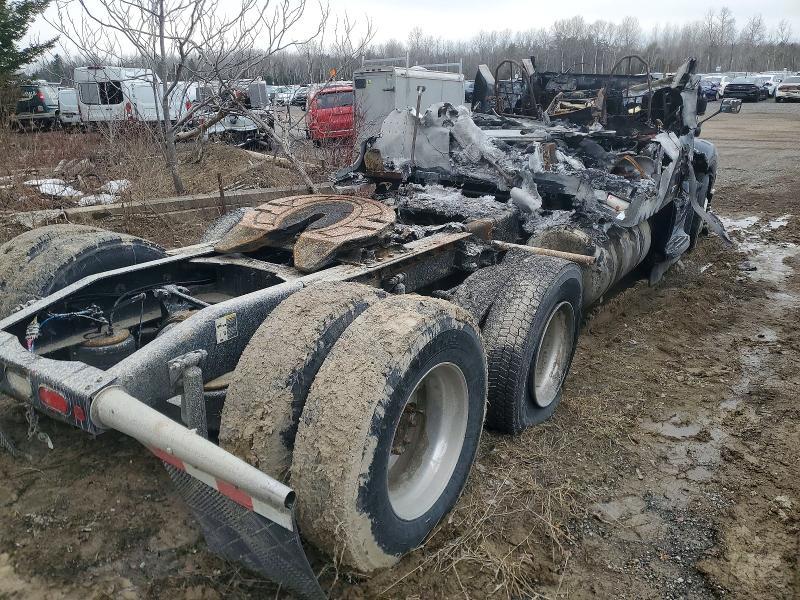 2022 Peterbilt 579