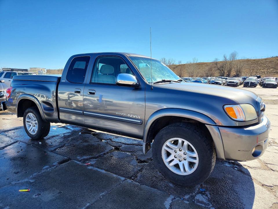 2004 Toyota Tundra SR5