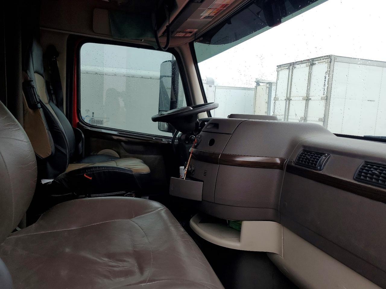 2018 Volvo VNL Semi Truck