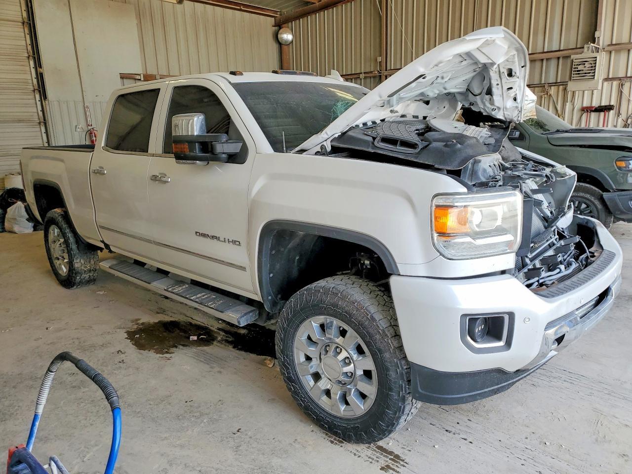 2018 GMC Sierra K2500 Denali