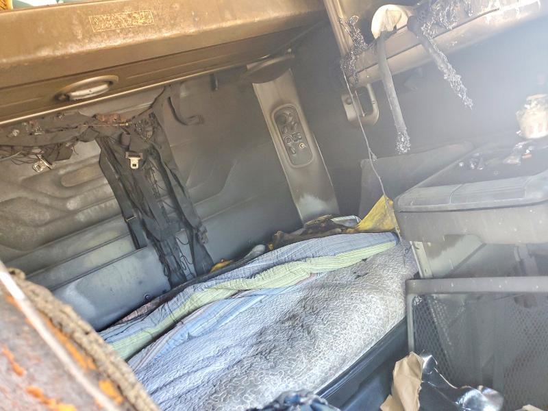 2005 Freightliner CST120 Semi Truck