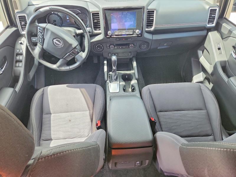 2024 Nissan Frontier sv