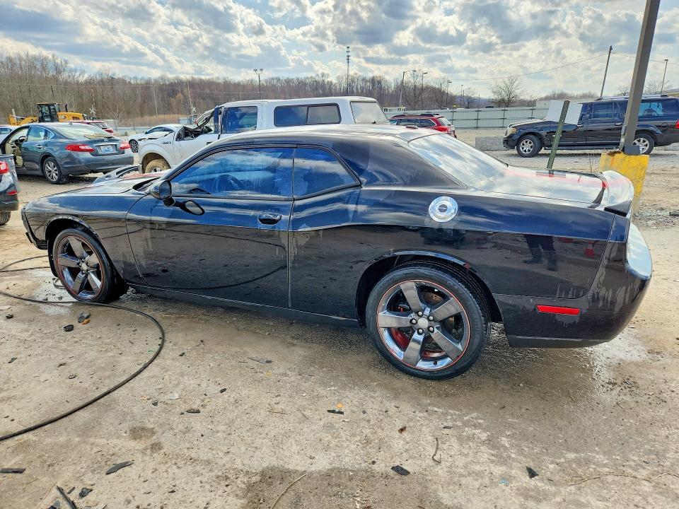 2013 Dodge Challenger sxt