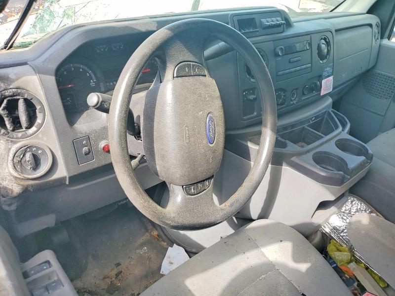 2016 Ford E350 Utility / Service Truck