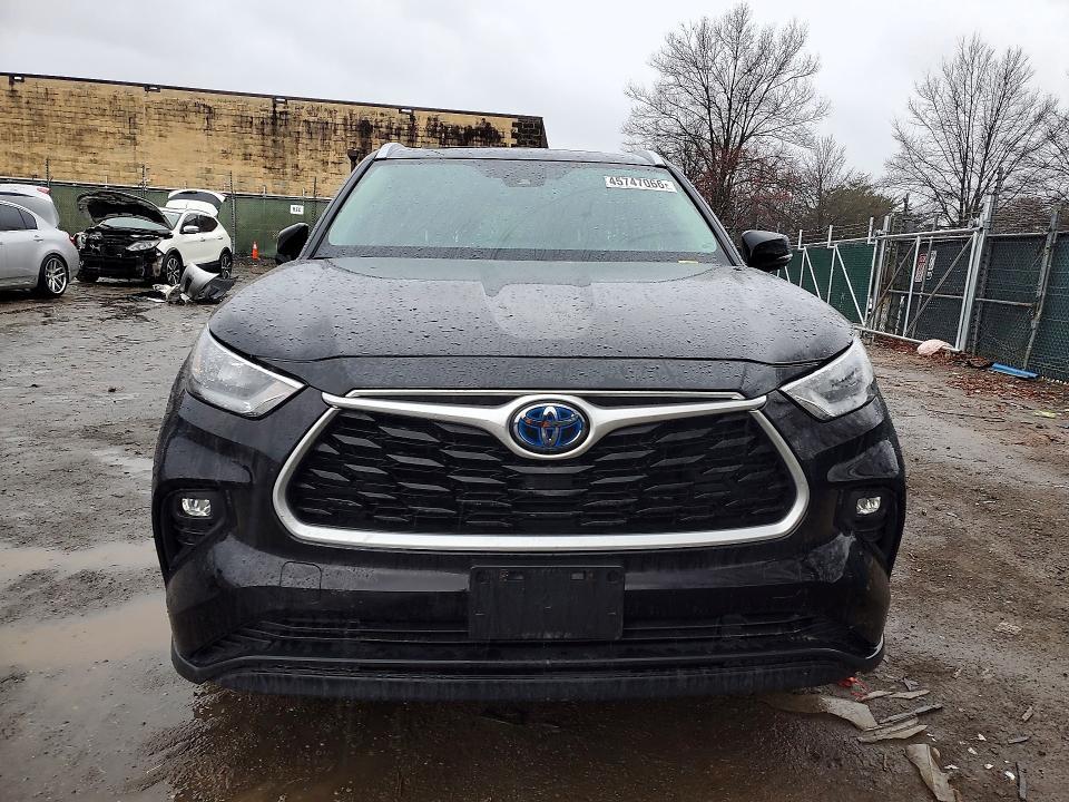 2020 Toyota Highlander Hybrid xle