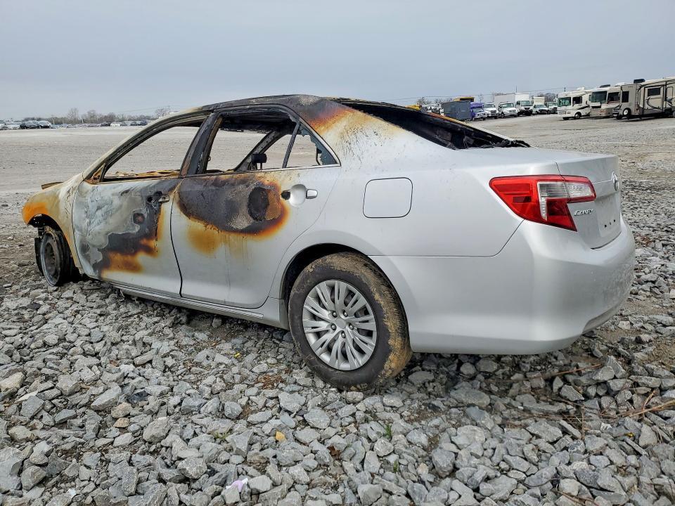 2012 Toyota Camry le
