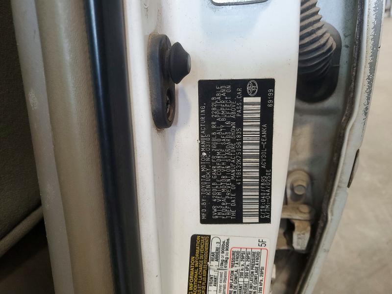 2005 Toyota Camry le