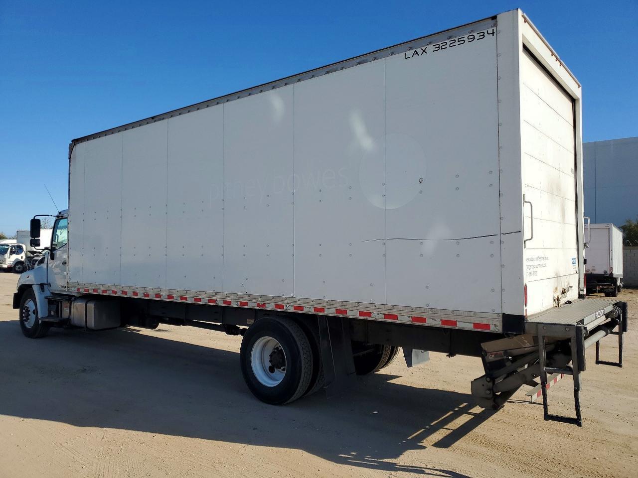2019 Hino 338 BOX Truck