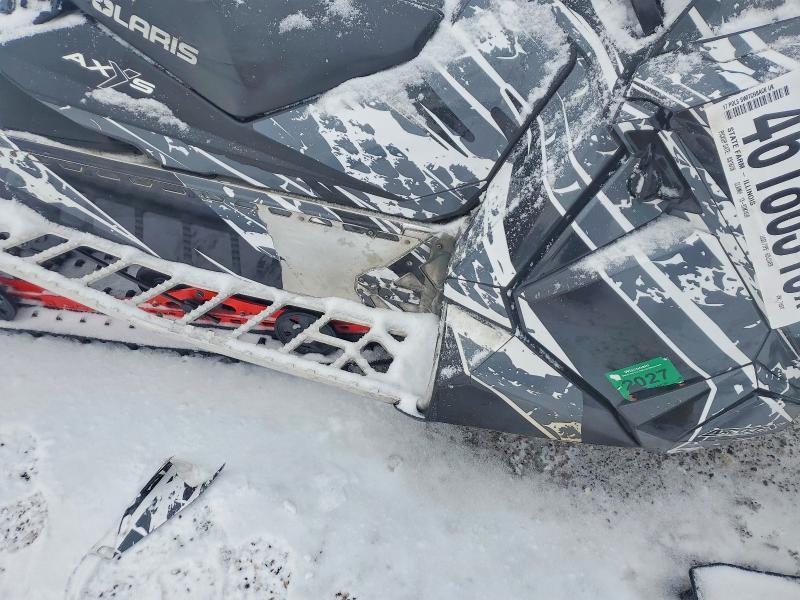 2017 Polaris Switchback Assault 8