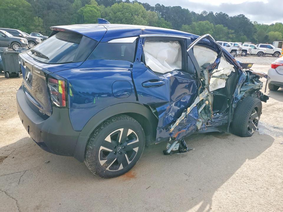 2025 Nissan Kicks sv