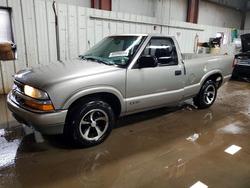 Salvage trucks for sale at Elgin, IL auction: 1998 Chevrolet S Truck S10
