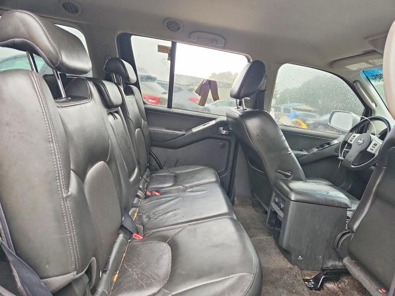 2011 Nissan Pathfinder s