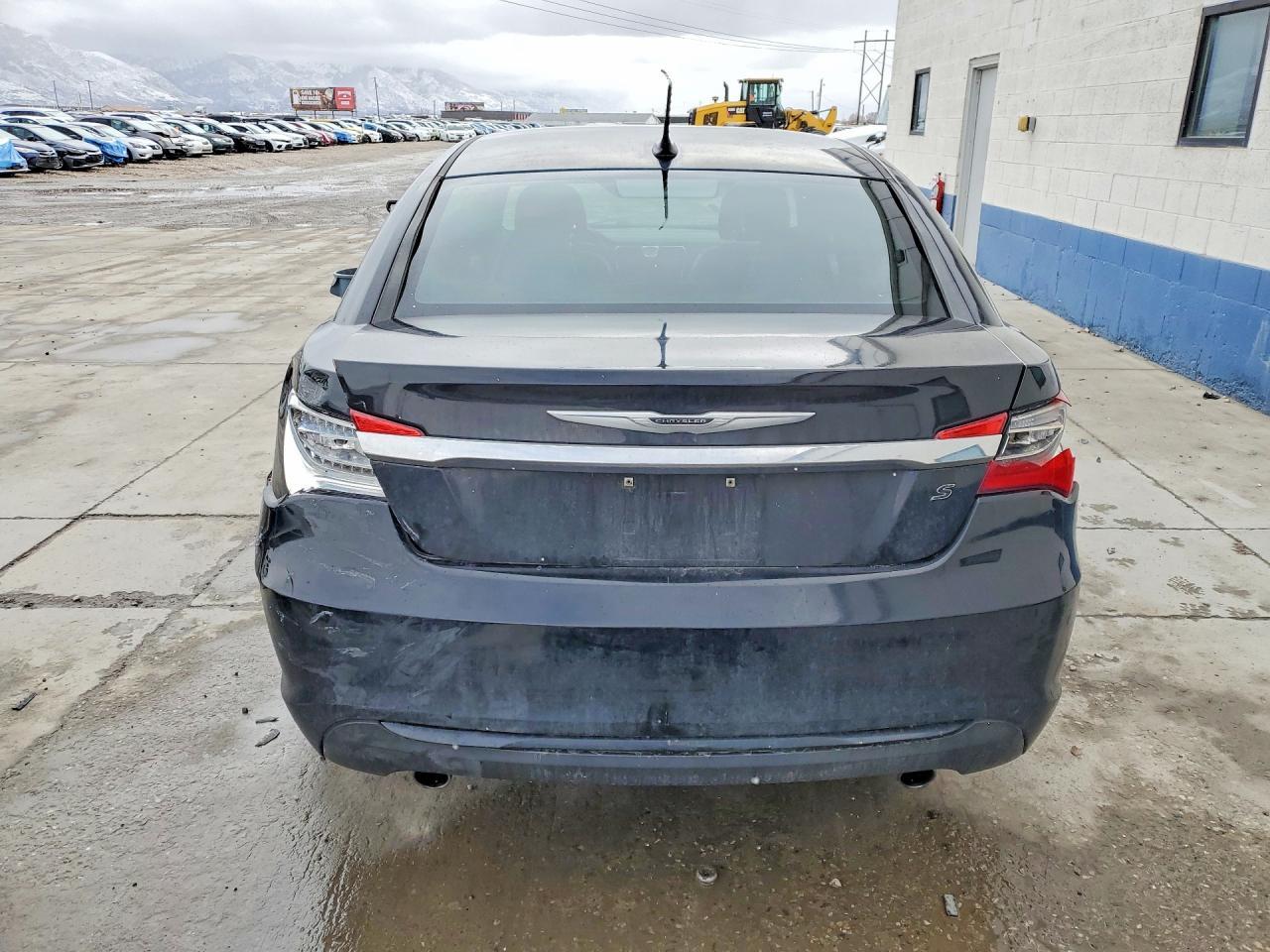 2012 Chrysler 200 s